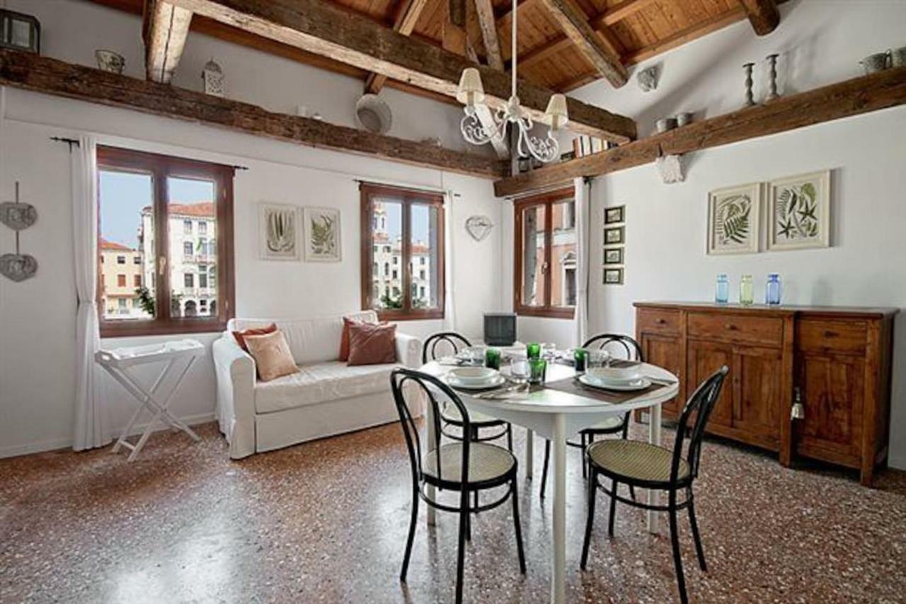 Loft Overlooking The Grand Canal Venice Exterior photo
