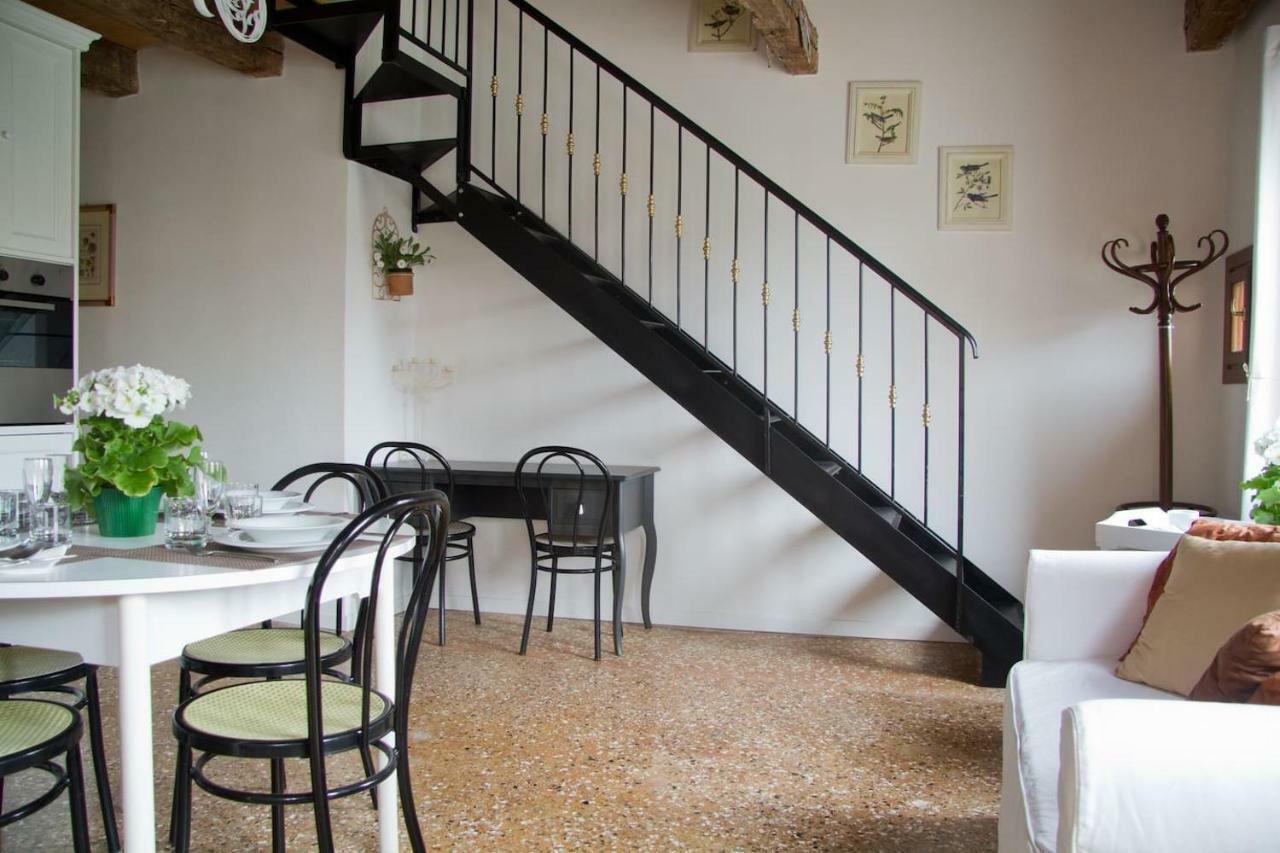 Loft Overlooking The Grand Canal Venice Exterior photo